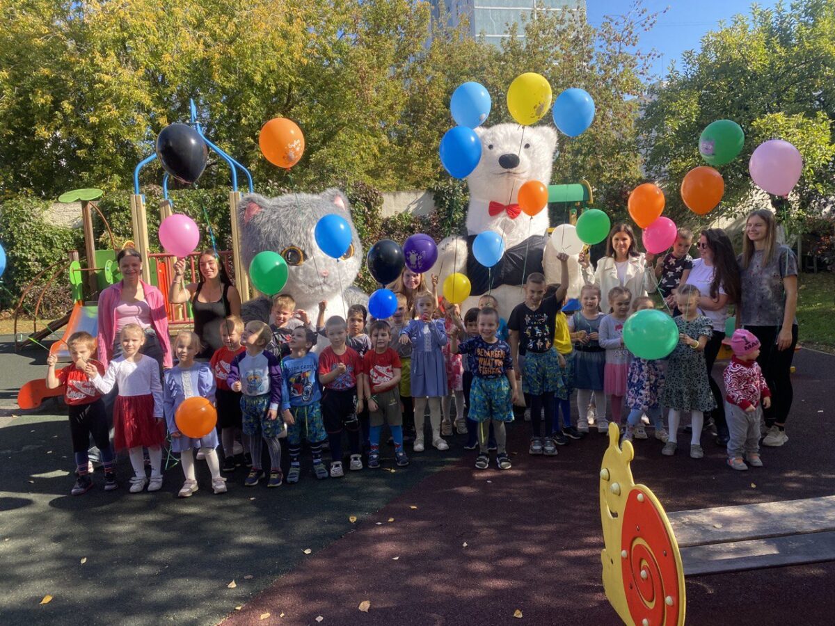 🎈🏡 Сотрудники МФЦ Орехово-Зуевского городского округа приняли участие в благотворительной акции для детского дома, на базе детского противотуберкулезного санатория «Малаховский»